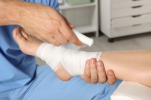 Causes and Risk Factors for Slow-Healing Wounds